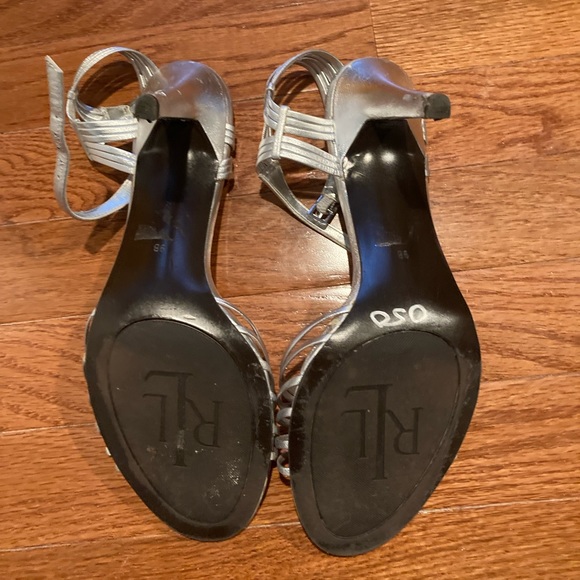 Silver Ralph Lauren heels - Picture 7 of 8
